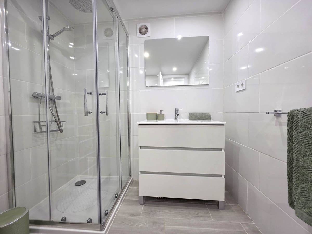 Chalet de 4 habitaciones en Estepona en venta - 998.000 € (Ref: 9077394)