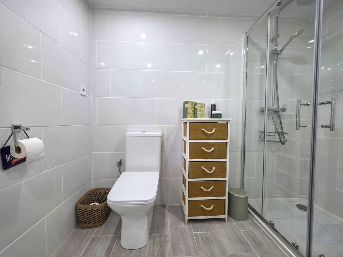 Chalet de 4 habitaciones en Estepona en venta - 998.000 € (Ref: 9077394)