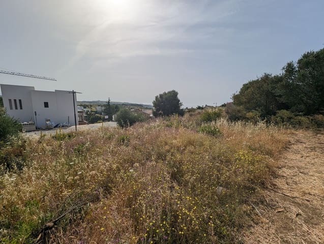 3 makuuhuone Huvila myytävänä paikassa Estepona mukana 
autotalli - 950 000 € (Ref: 9077398)