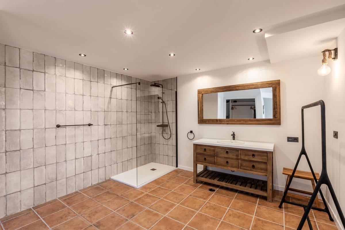 3 makuuhuone Huvila myytävänä paikassa Estepona - 799 000 € (Ref: 9077402)