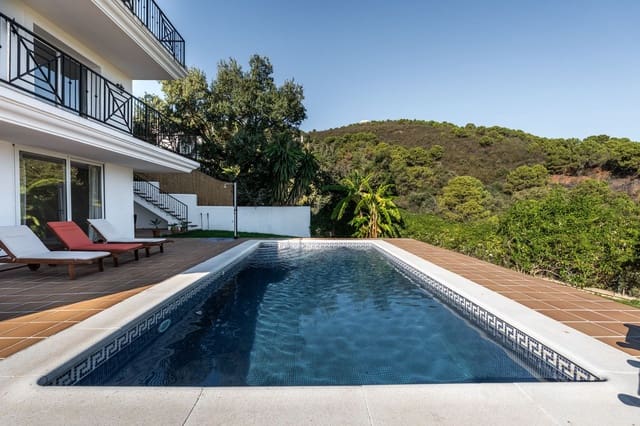3 makuuhuone Huvila myytävänä paikassa Estepona - 799 000 € (Ref: 9077402)