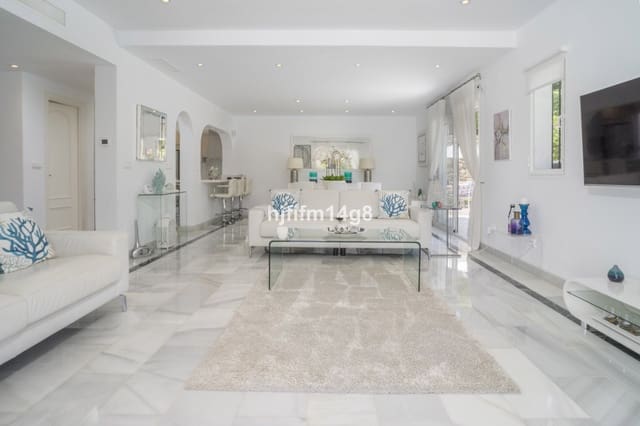 4 chambre Villa/Maison à vendre à Nueva Andalucia, Marbella - 1 935 000 € (Ref: 9079701)