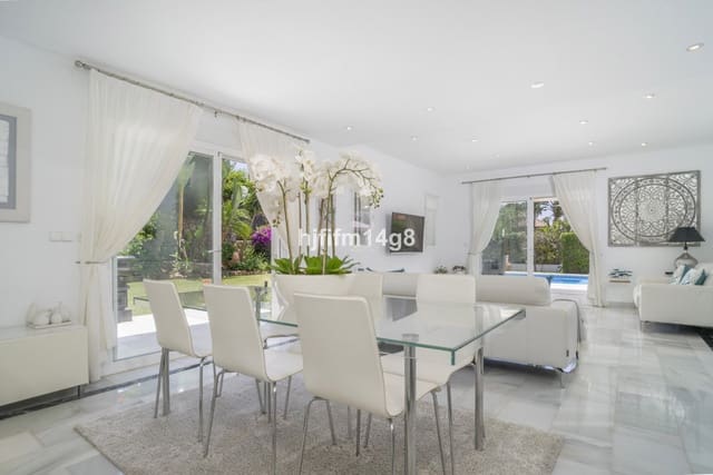4 chambre Villa/Maison à vendre à Nueva Andalucia, Marbella - 1 935 000 € (Ref: 9079701)
