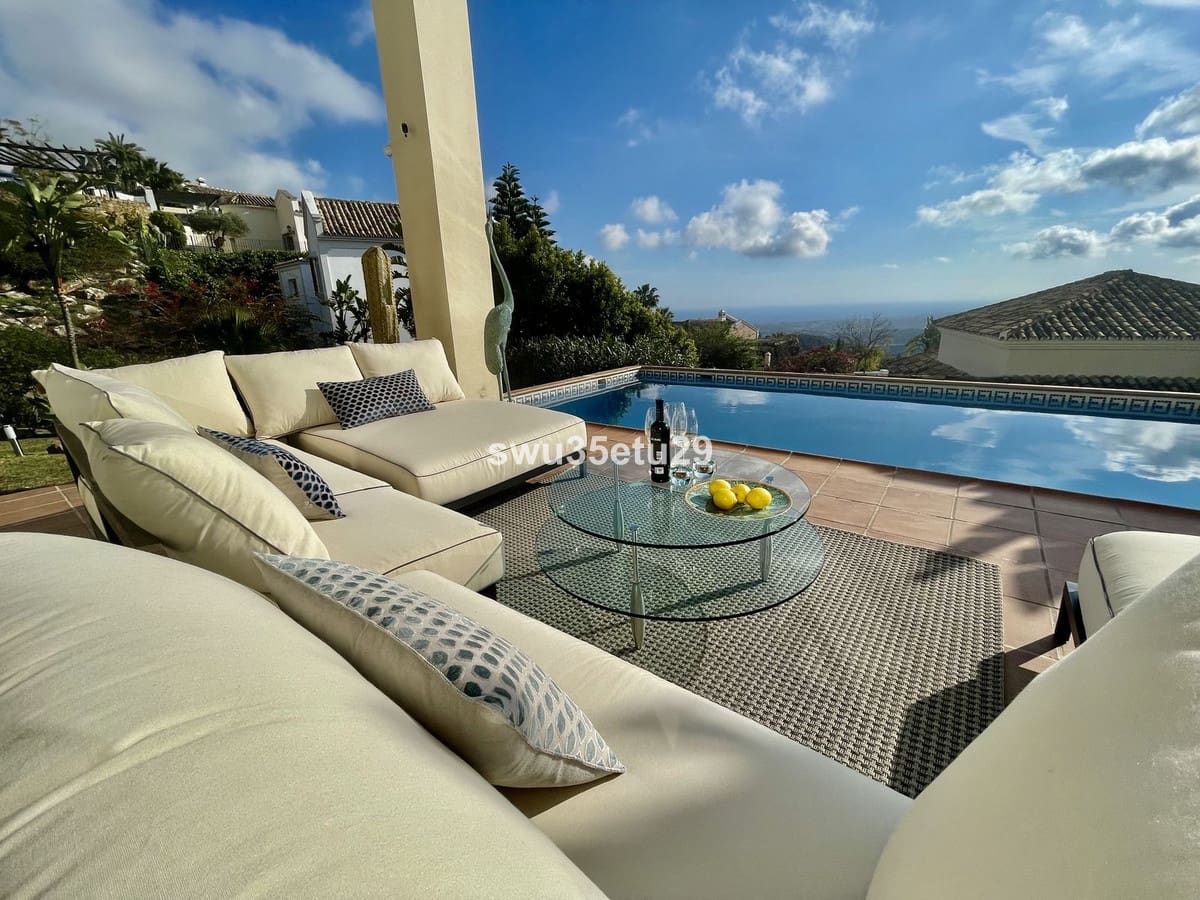 3 soverom Villa til salgs i Istan med garasje - € 1 350 000 (Ref: 9079702)