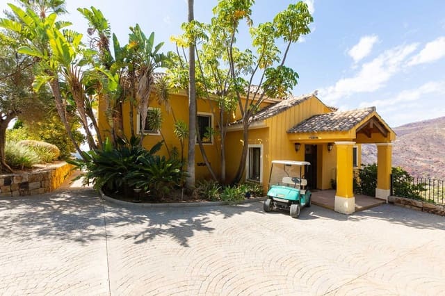 5 bedroom Villa for sale in Benahavís with garage - € 1,875,000 (Ref: 9079704)