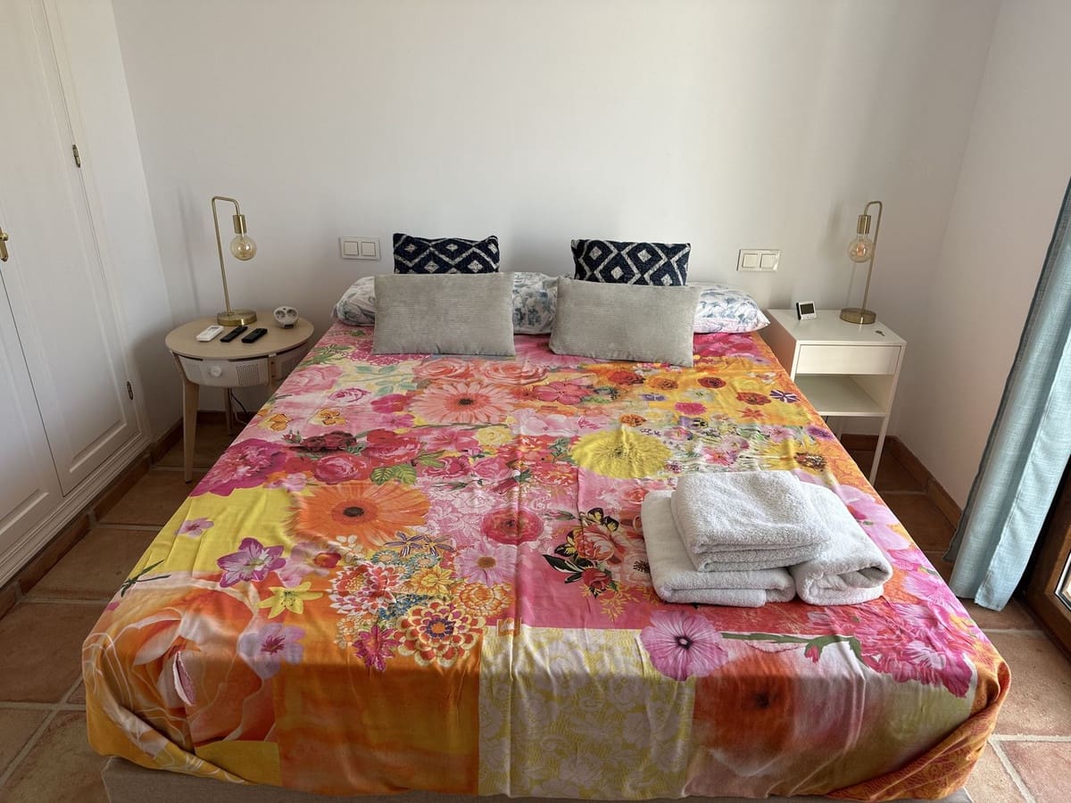 5 sovrum Villa till salu i Benahavis med garage - 1 795 000 € (Ref: 9079704)