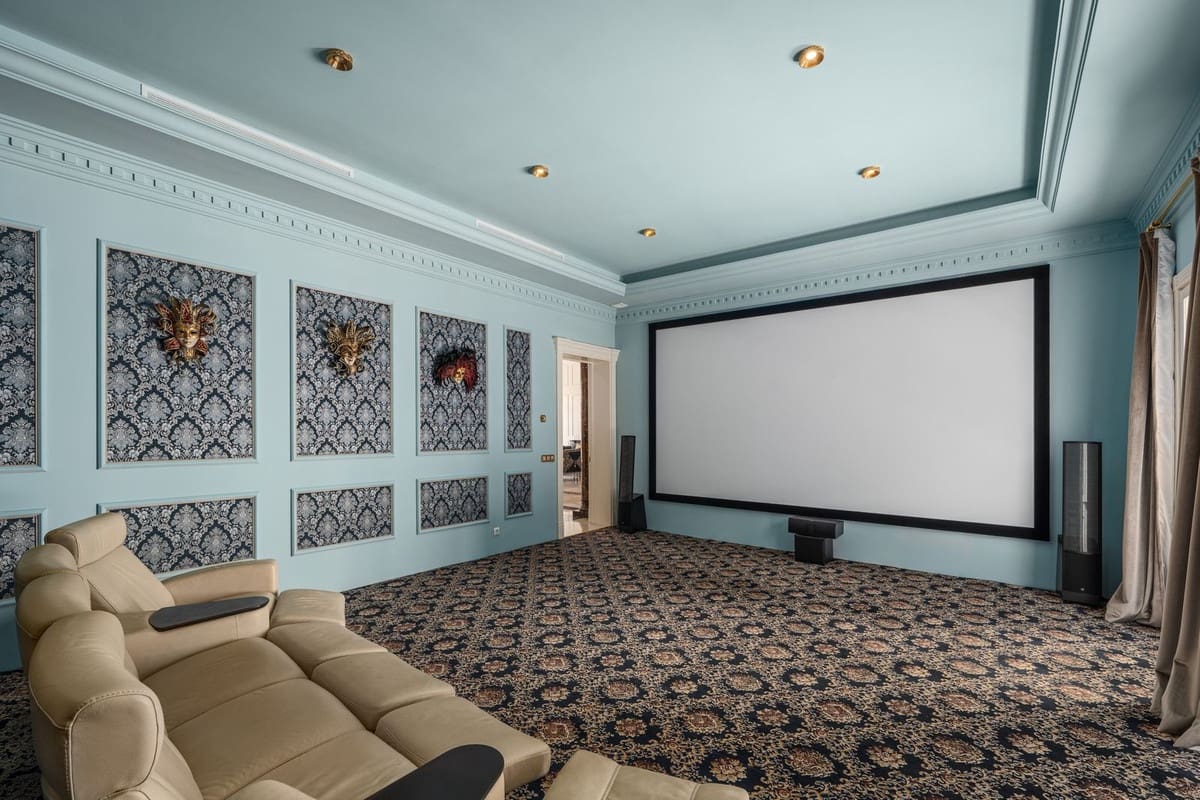 7 chambre Villa/Maison à vendre à Golden Mile avec garage - 13 000 000 € (Ref: 9080903)