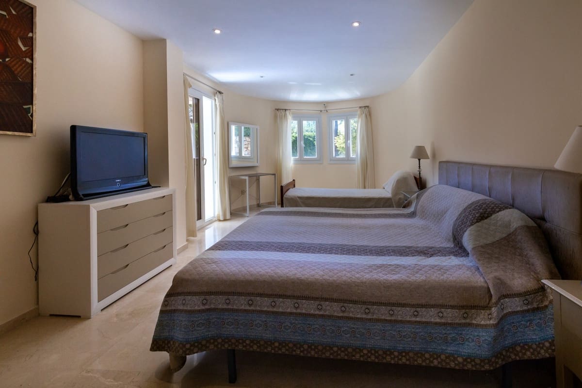 5 chambre Villa/Maison à vendre à Golden Mile - 4 500 000 € (Ref: 9080907)