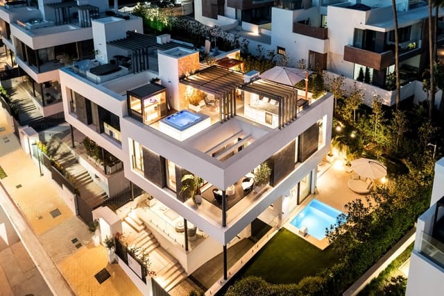 4 soveværelse Byhus til salg i Sierra Blanca, Marbella - € 3.500.000 (Ref: 9080909)