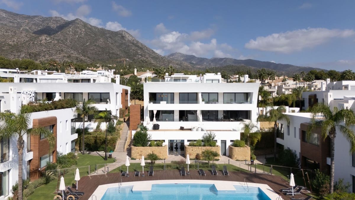 4 camera da letto Appartamento in vendita in Golden Mile con garage - 3.300.000 € (Rif: 9080911)