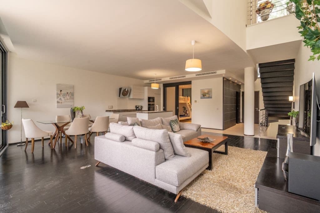 Casa de 3 habitaciones en Golden Mile en venta - 1.600.000 € (Ref: 9080913)