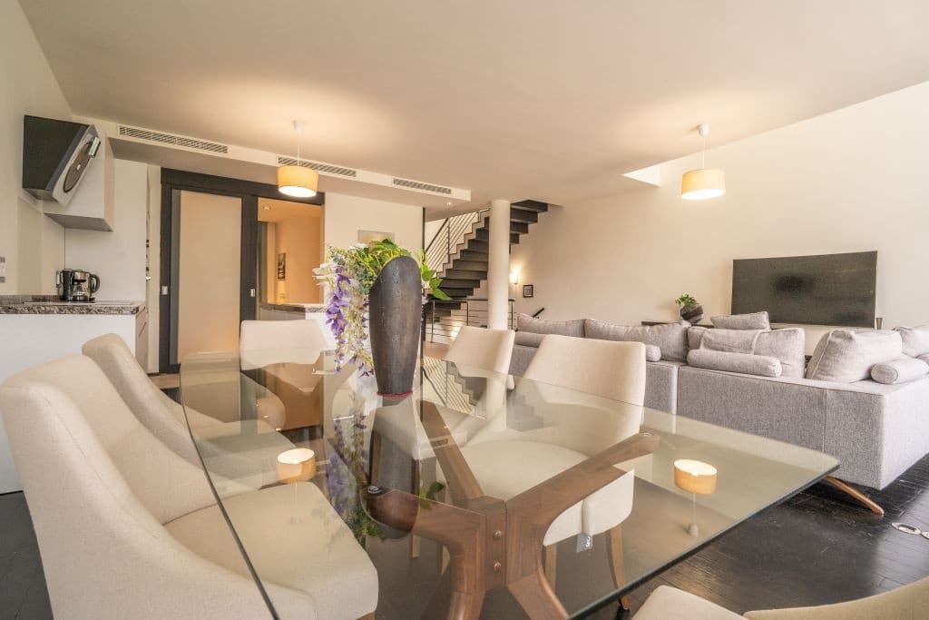 Casa de 3 habitaciones en Golden Mile en venta - 1.600.000 € (Ref: 9080913)