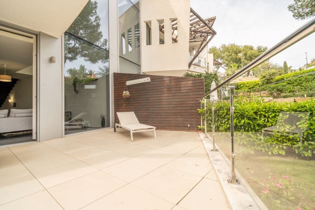 Casa de 3 habitaciones en Golden Mile en venta - 1.600.000 € (Ref: 9080913)