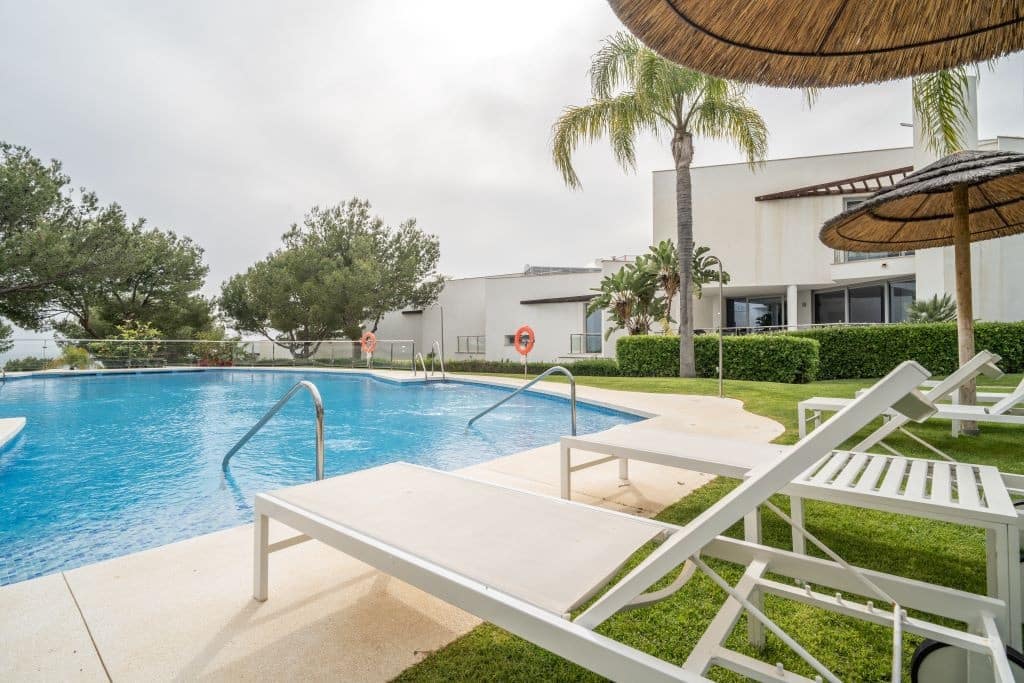 Casa de 3 habitaciones en Golden Mile en venta - 1.600.000 € (Ref: 9080913)