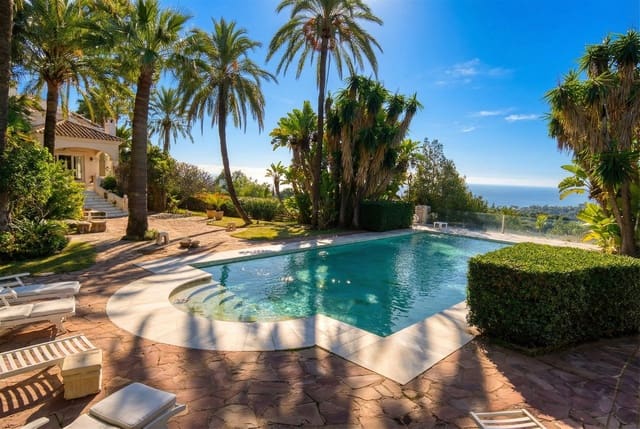 10 soveværelse Villa til salg i Río Real, Marbella med garage - € 12.000.000 (Ref: 9080915)