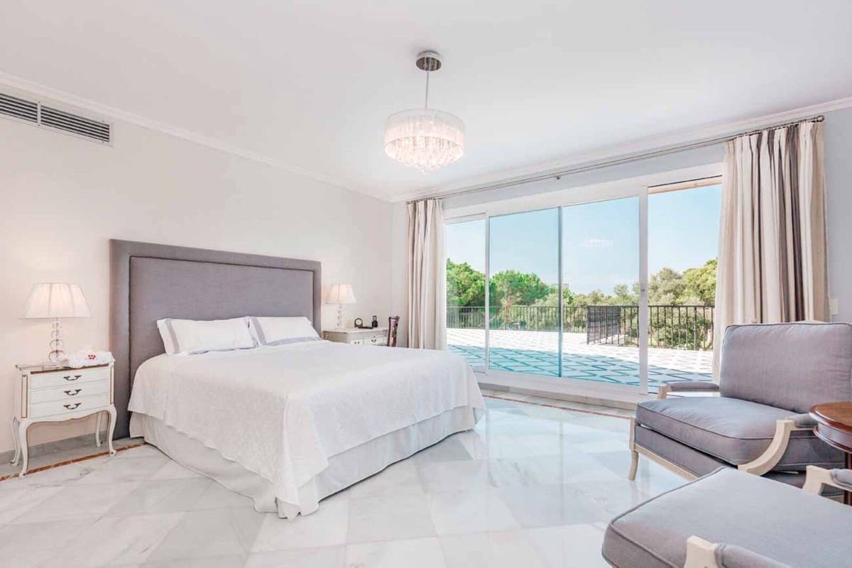 6 soveværelse Villa til salg i Rio Real med garage - € 2.890.000 (Ref: 9080916)