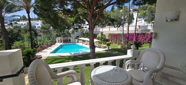 Chalet de 6 habitaciones en Río Real, Marbella en venta con garaje - 2.890.000 € (Ref: 9080916)
