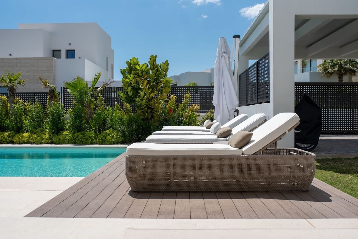 Chalet de 4 habitaciones en Río Real en venta - 2.700.000 € (Ref: 9080917)
