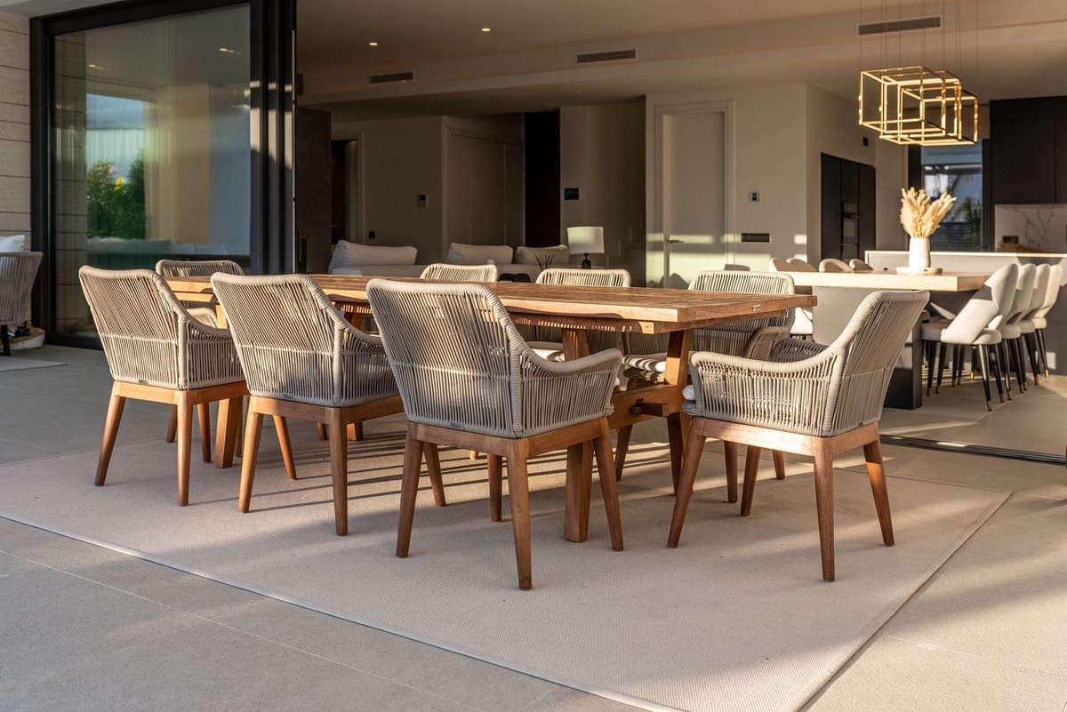 Chalet de 4 habitaciones en Río Real en venta - 2.700.000 € (Ref: 9080917)