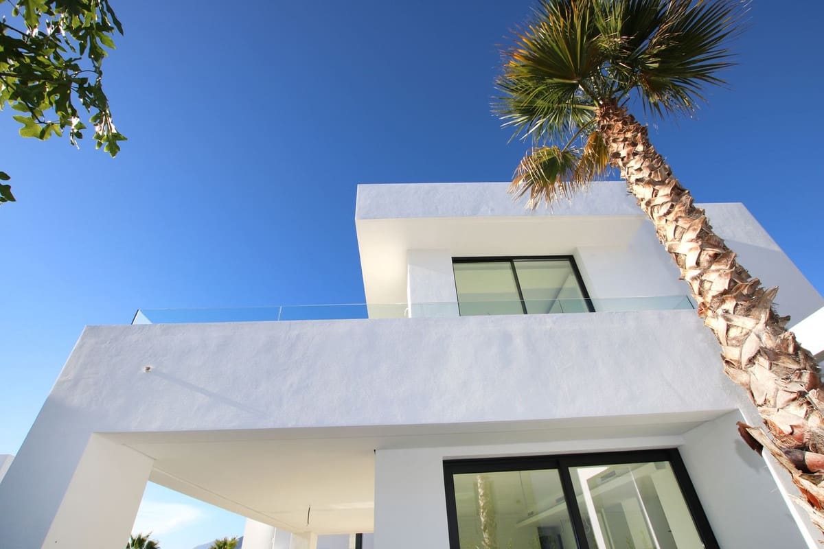 4 sypialnia Willa na sprzedaż w Rio Real - 2 300 000 € (Ref: 9080918)