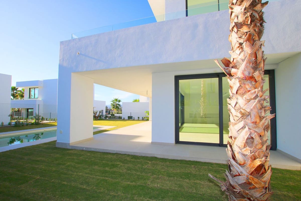 4 sypialnia Willa na sprzedaż w Rio Real - 2 300 000 € (Ref: 9080918)