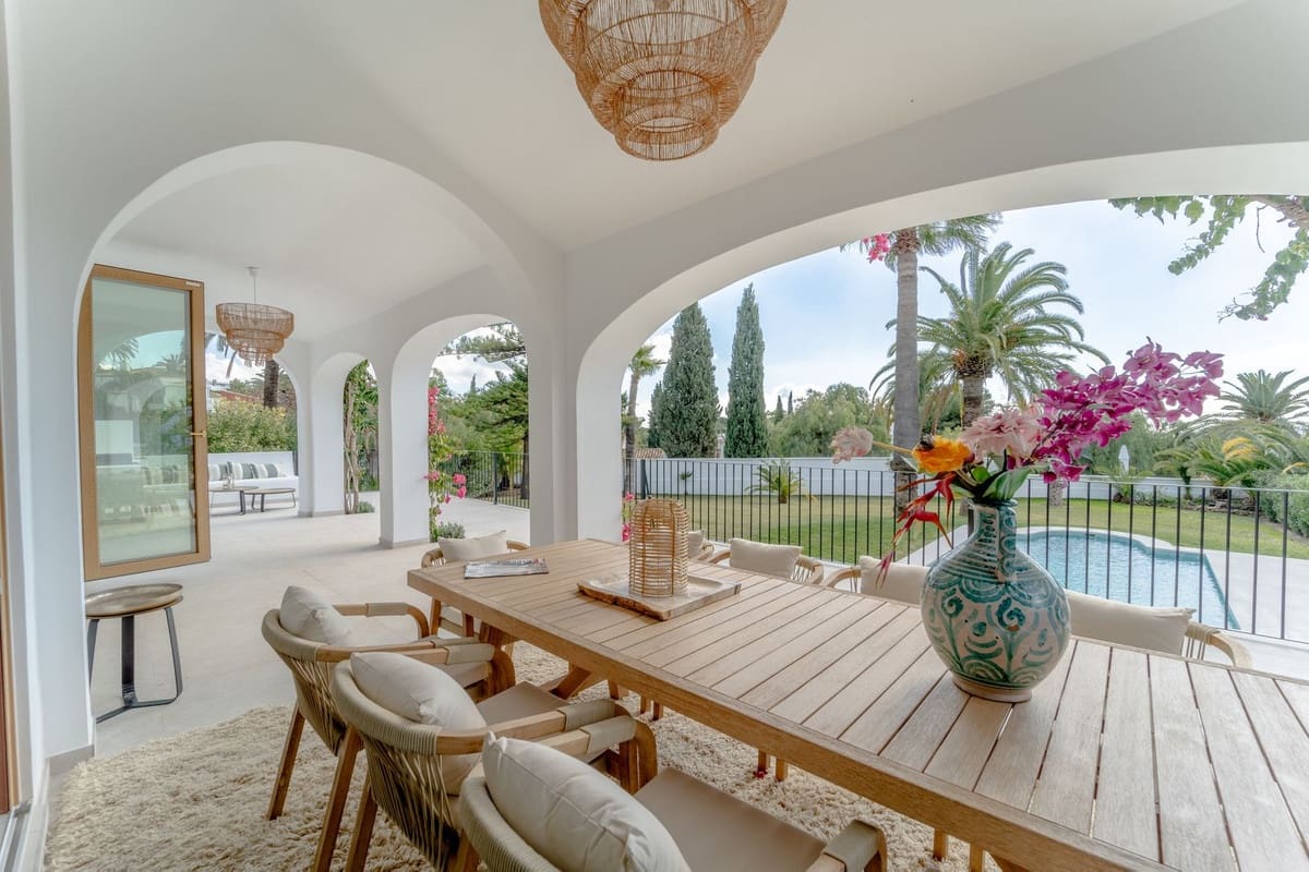 4 slaapkamer Villa te koop in Rio Real met garage - € 2.250.000 (Ref: 9080919)