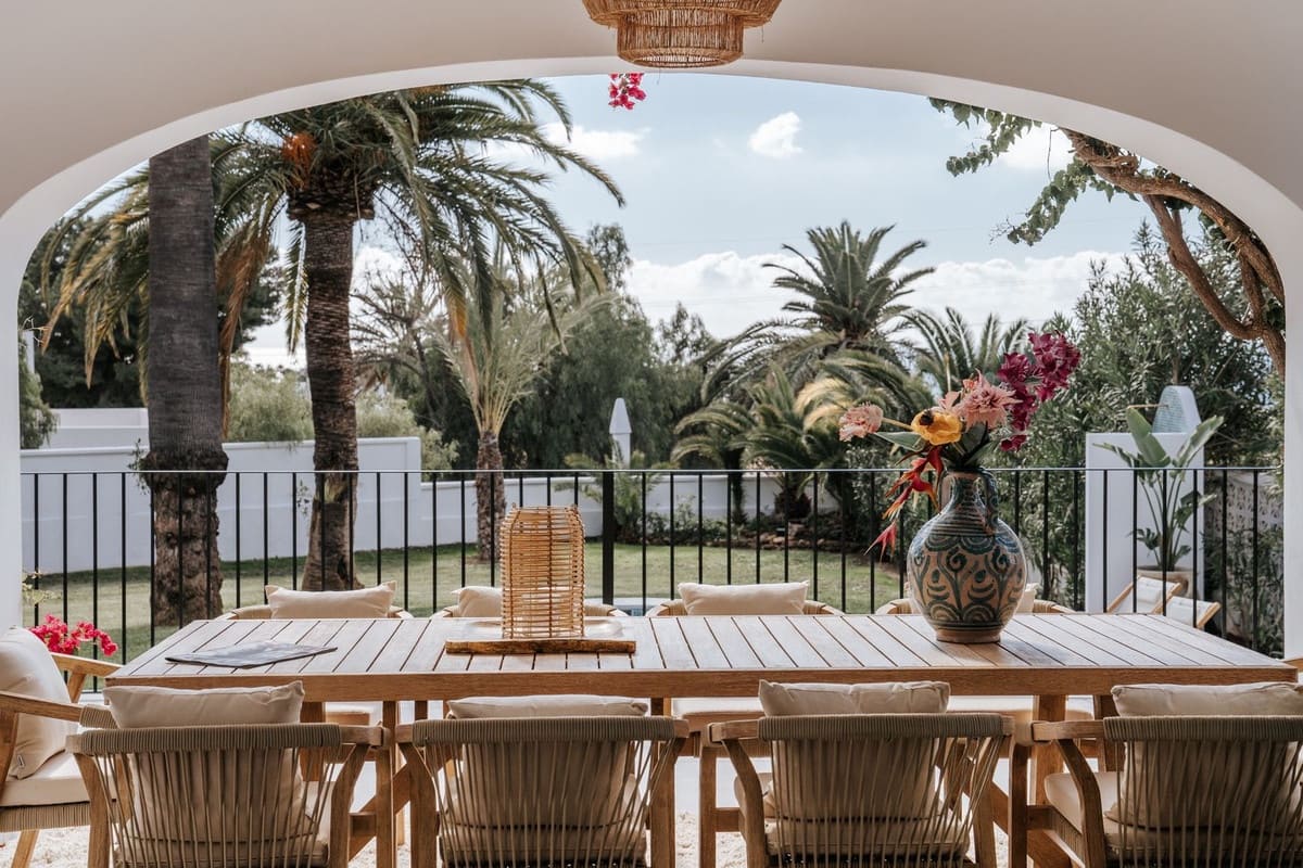 4 slaapkamer Villa te koop in Rio Real met garage - € 2.250.000 (Ref: 9080919)