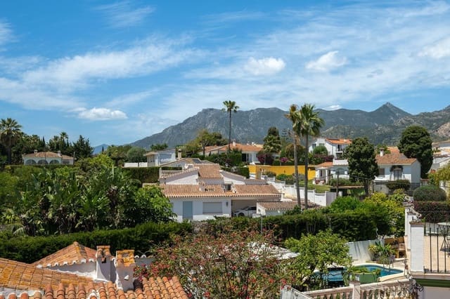 6 sypialnia Willa na sprzedaż w Río Real, Marbella - 1 895 000 € (Ref: 9080920)