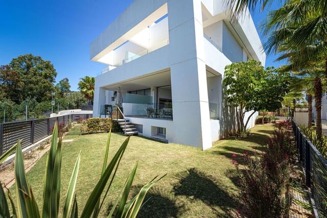 4 soveværelse Byhus til salg i Río Real, Marbella - € 1.250.000 (Ref: 9080923)