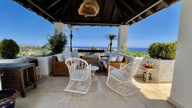 2 makuuhuone Huoneisto myytävänä paikassa Río Real, Marbella - 1 200 000 € (Ref: 9080924)
