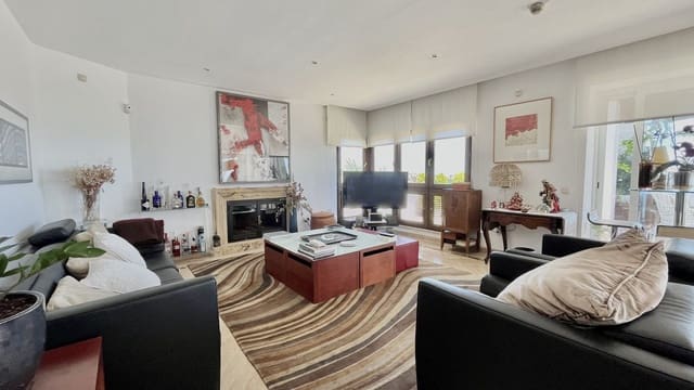 2 makuuhuone Huoneisto myytävänä paikassa Río Real, Marbella - 1 200 000 € (Ref: 9080924)