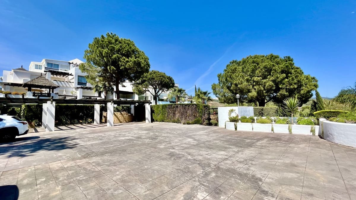 2 bedroom Apartment for sale in Rio Real - € 1,200,000 (Ref: 9080924)