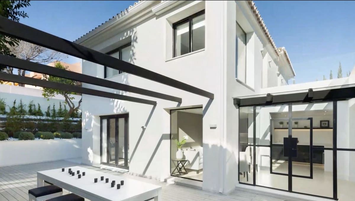 5 makuuhuone Huvila myytävänä paikassa Aloha Golf mukana 
autotalli - 4 475 000 € (Ref: 9080928)