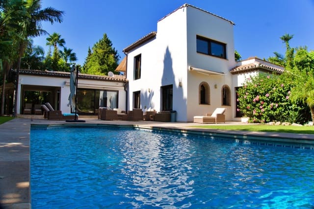 5 soveværelse Villa til salg i Aloha Golf, Marbella med garage - € 3.500.000 (Ref: 9080929)