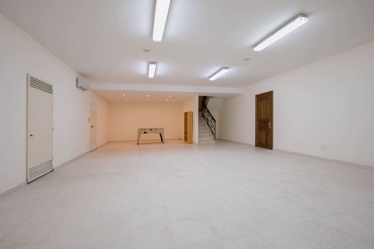 6 soveværelse Villa til salg i Los Arqueros med garage - € 2.375.000 (Ref: 9080937)