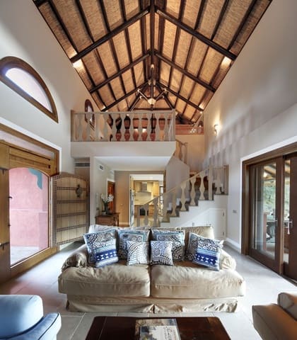 3 bedroom Villa for sale in Benahavís - € 2,150,000 (Ref: 9080939)