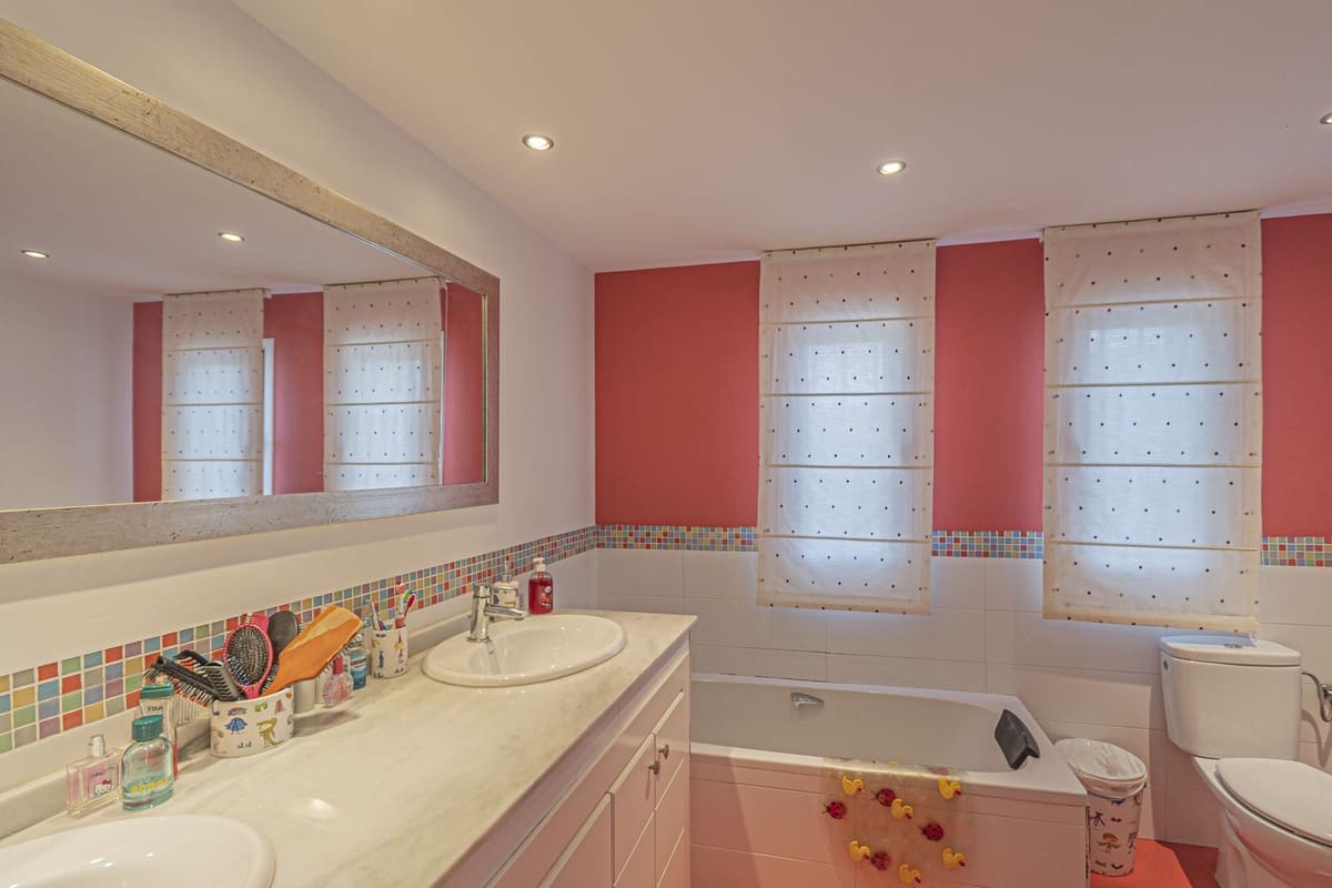 5 soveværelse Villa til salg i San Pedro de Alcantara - € 2.050.000 (Ref: 9080943)