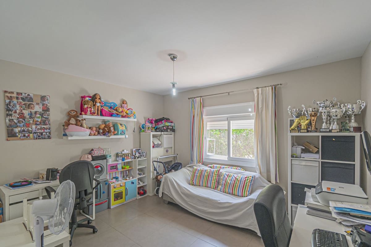 5 soveværelse Villa til salg i San Pedro de Alcantara - € 2.050.000 (Ref: 9080943)