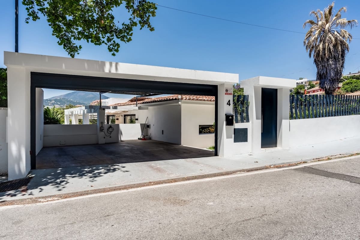 4 Zimmer Villa zu verkaufen in Nueva Andalucia - 1.995.000 € (Ref: 9080944)