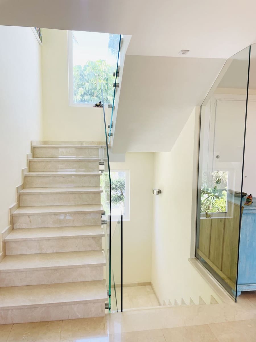 5 bedroom Villa for sale in Marbella with garage - € 1,998,500 (Ref: 9080947)