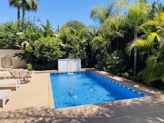 Chalet de 5 habitaciones en Marbella en venta con garaje - 1.998.500 € (Ref: 9080947)