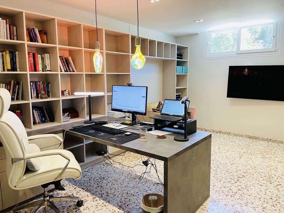 5 bedroom Villa for sale in Marbella with garage - € 1,998,500 (Ref: 9080947)