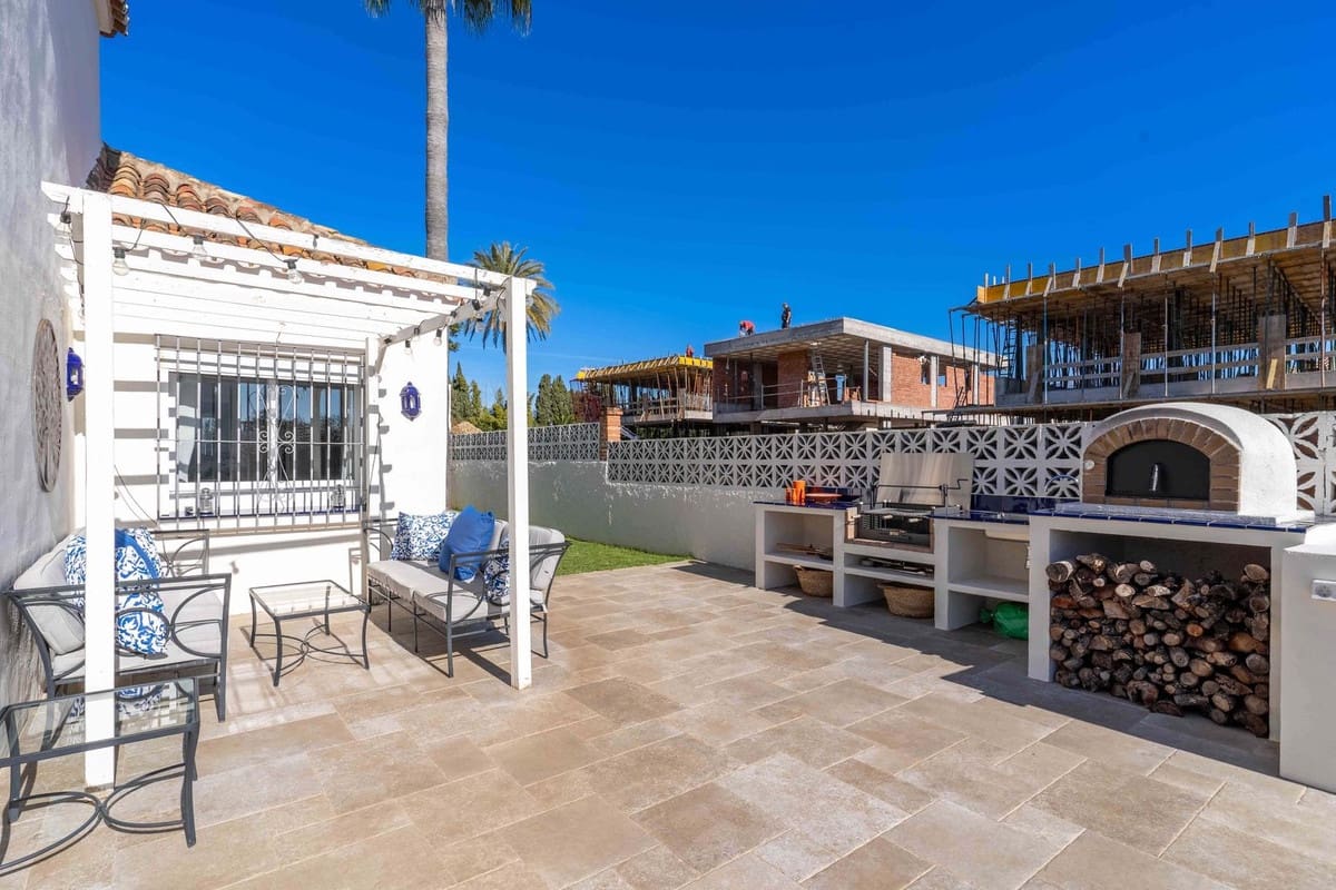 4 quarto Moradia para venda em San Pedro de Alcantara com garagem - 1 850 000 € (Ref: 9080948)