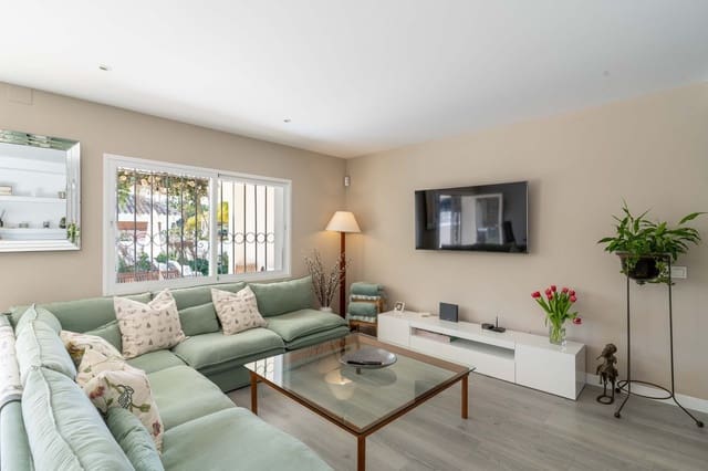 4 quarto Moradia para venda em San Pedro de Alcantara, Marbella com garagem - 1 850 000 € (Ref: 9080948)