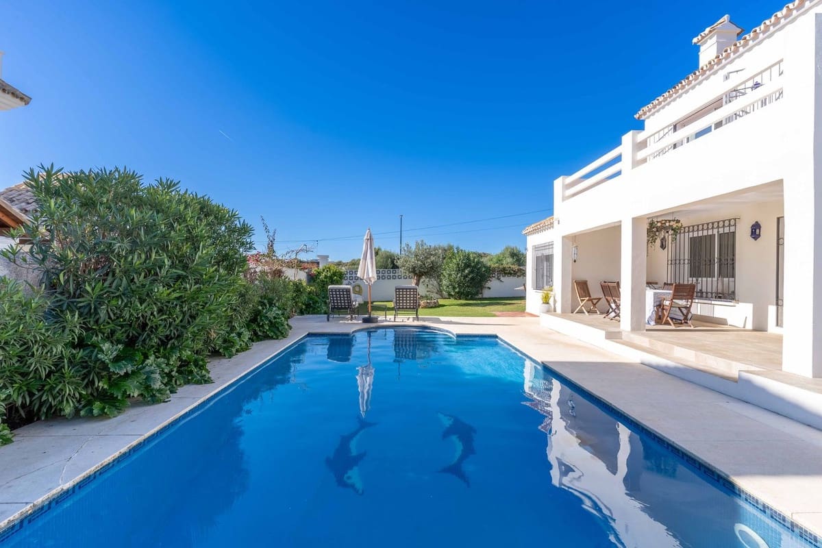 4 quarto Moradia para venda em San Pedro de Alcantara com garagem - 1 850 000 € (Ref: 9080948)