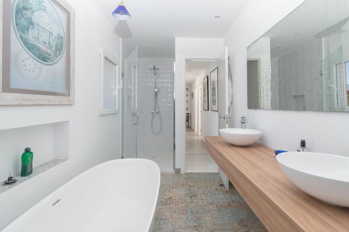 4 quarto Moradia para venda em San Pedro de Alcantara com garagem - 1 850 000 € (Ref: 9080948)