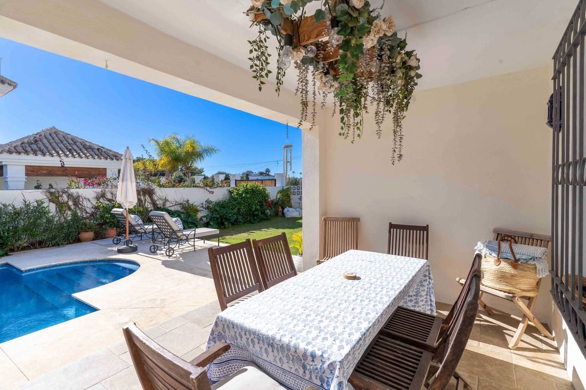 4 quarto Moradia para venda em San Pedro de Alcantara com garagem - 1 850 000 € (Ref: 9080948)