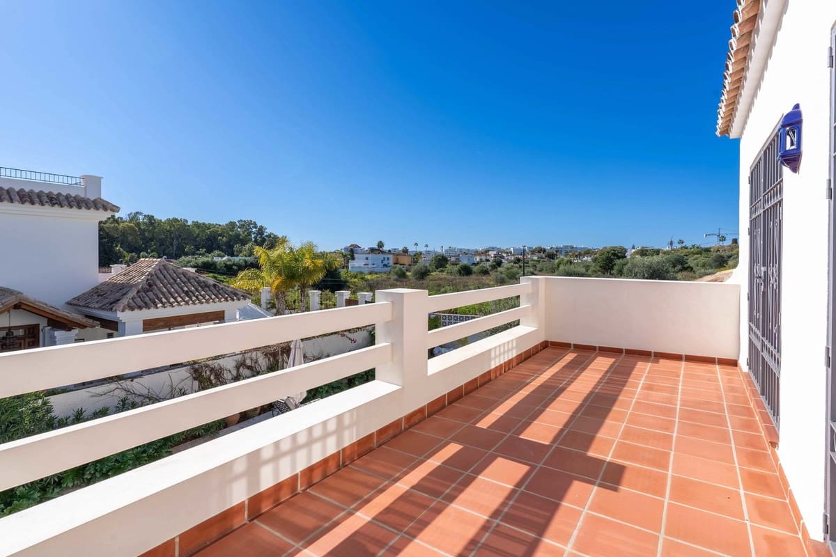 4 quarto Moradia para venda em San Pedro de Alcantara com garagem - 1 850 000 € (Ref: 9080948)