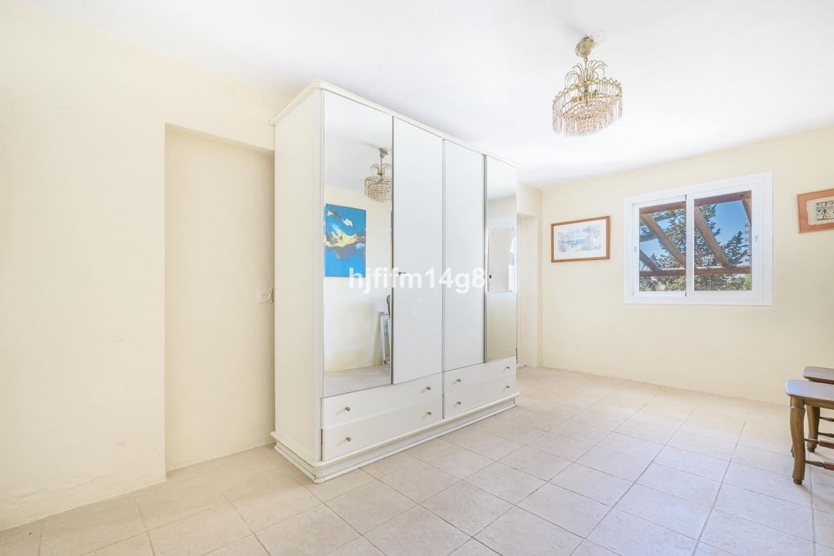 5 soveværelse Villa til salg i Nueva Andalucia - € 1.695.000 (Ref: 9080949)