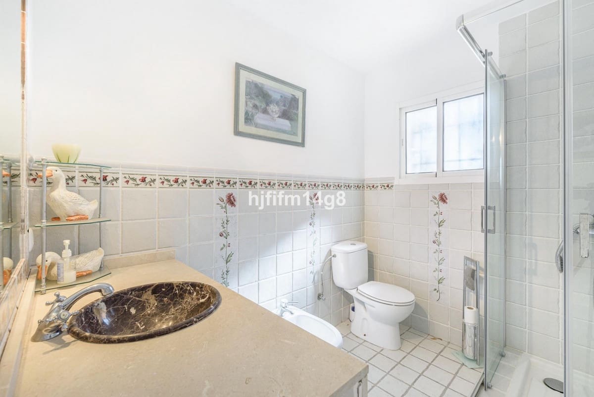 5 soveværelse Villa til salg i Nueva Andalucia - € 1.695.000 (Ref: 9080949)